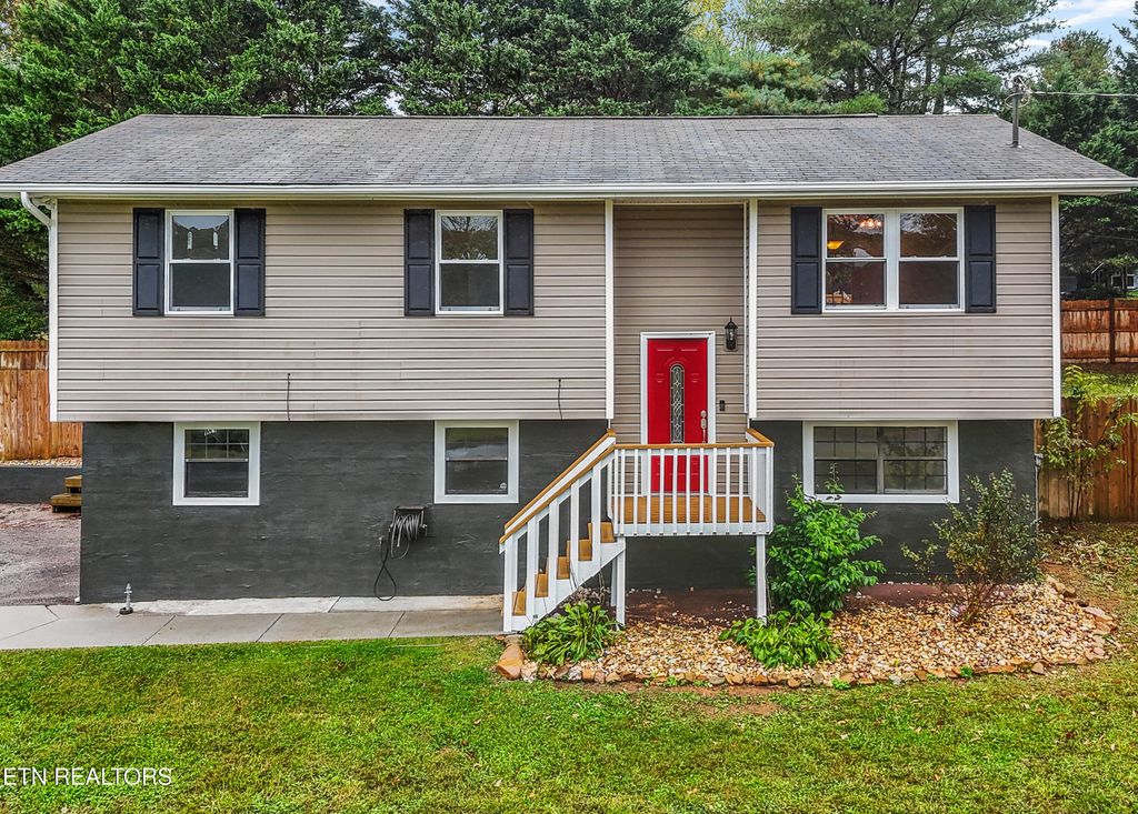 715 Winston Drive, Seymour, TN 37865