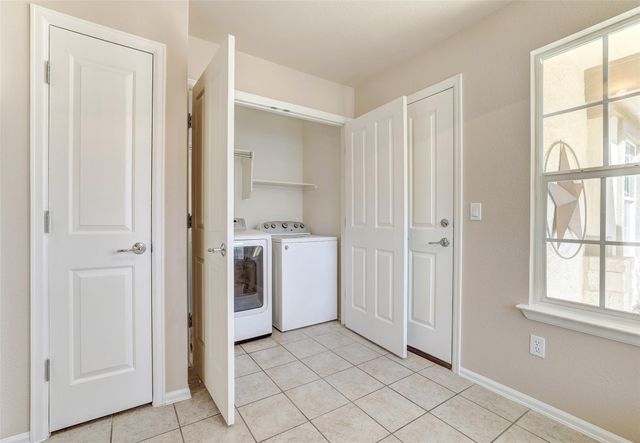 111 Sandy Creek TRL, Georgetown, TX 78633