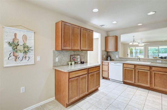 111 Sandy Creek TRL, Georgetown, TX 78633