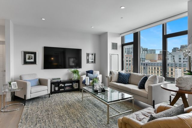 40 Traveler St 710, Boston, MA 02118