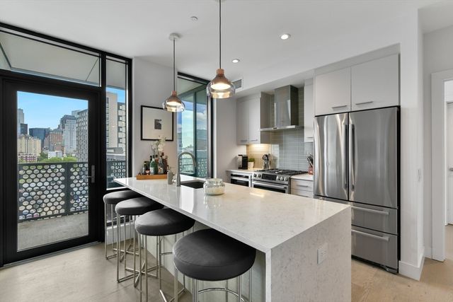 40 Traveler St 710, Boston, MA 02118