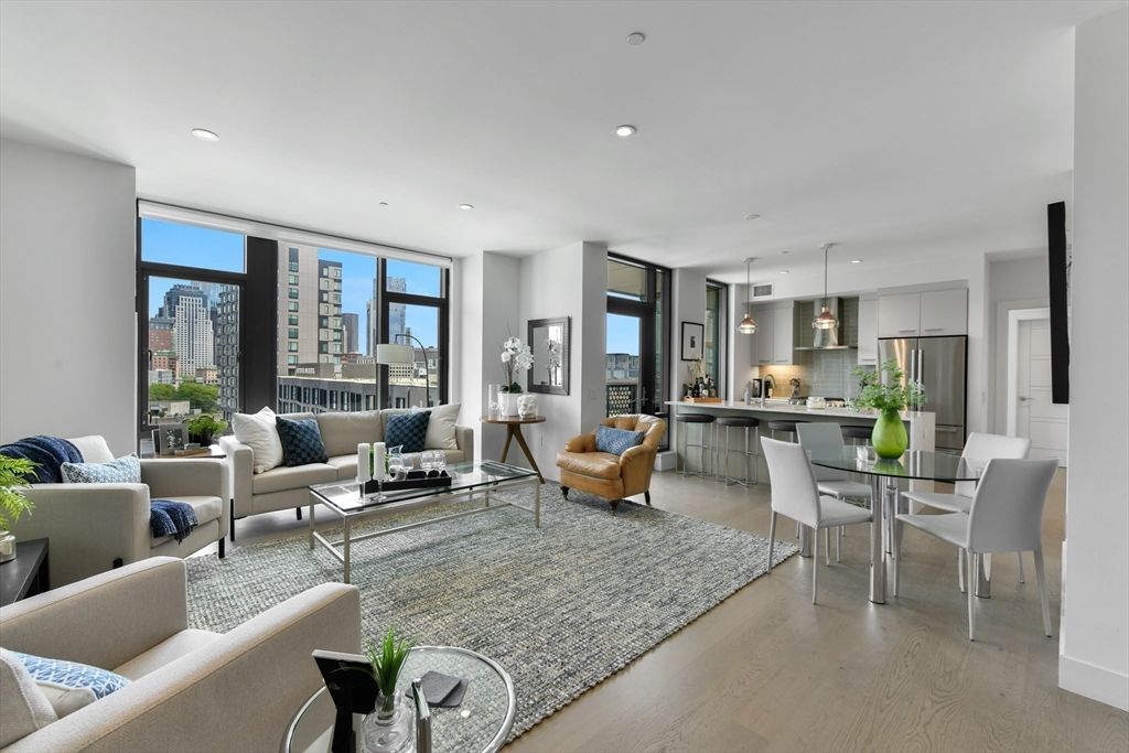 40 Traveler St 710, Boston, MA 02118