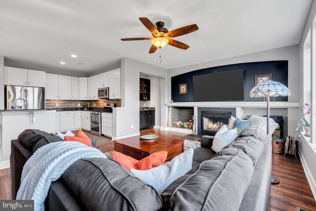 2707 SHEFFIELD DR, Easton, PA 18040