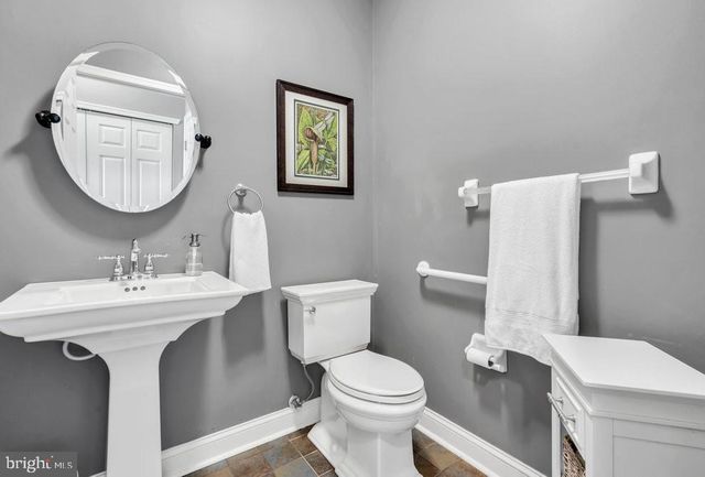 2707 SHEFFIELD DR, Easton, PA 18040