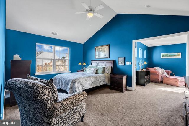 2707 SHEFFIELD DR, Easton, PA 18040