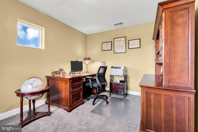 2707 SHEFFIELD DR, Easton, PA 18040