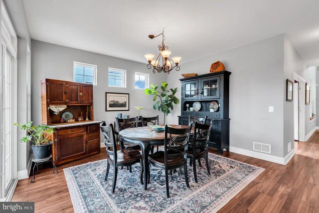 2707 SHEFFIELD DR, Easton, PA 18040