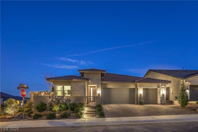 210 Medianoche Street, Las Vegas, NV 89138