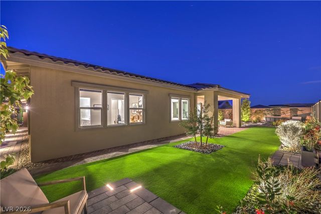 210 Medianoche Street, Las Vegas, NV 89138