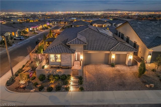 210 Medianoche Street, Las Vegas, NV 89138