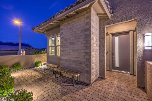 210 Medianoche Street, Las Vegas, NV 89138