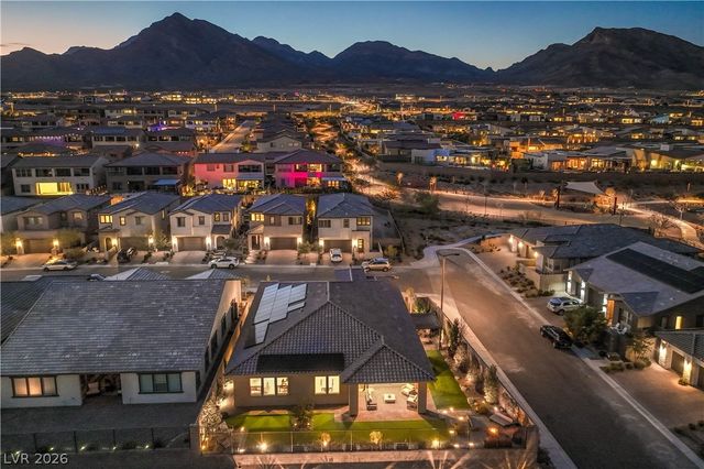 210 Medianoche Street, Las Vegas, NV 89138