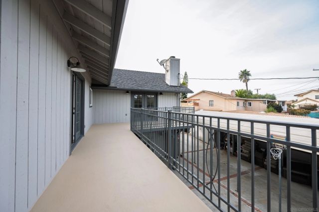 444 Avalon Dr., Vista, CA 92084