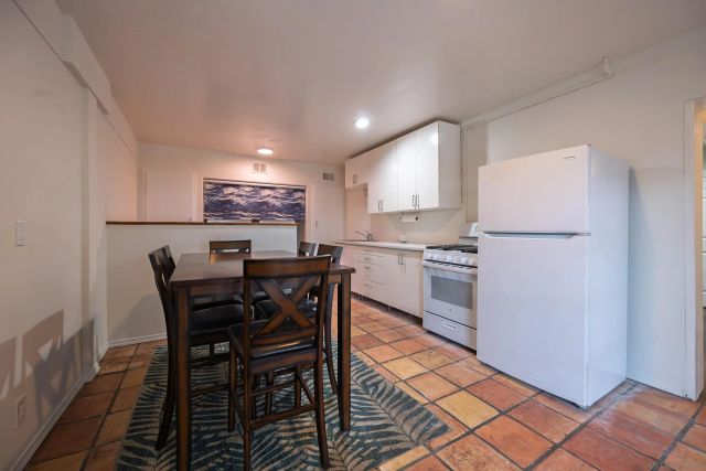 444 Avalon Dr., Vista, CA 92084