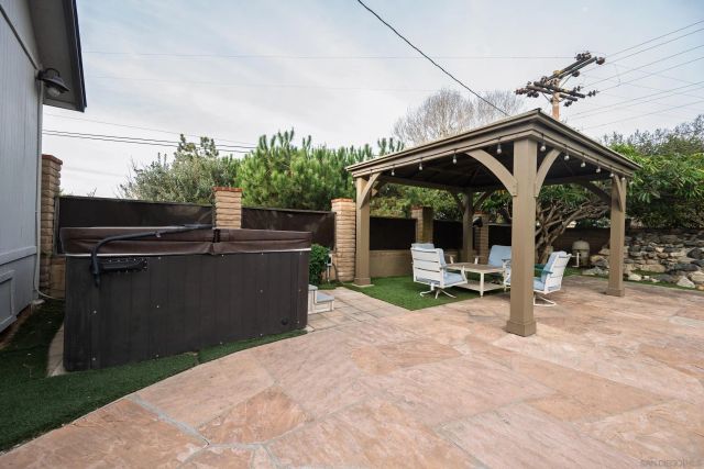 444 Avalon Dr., Vista, CA 92084