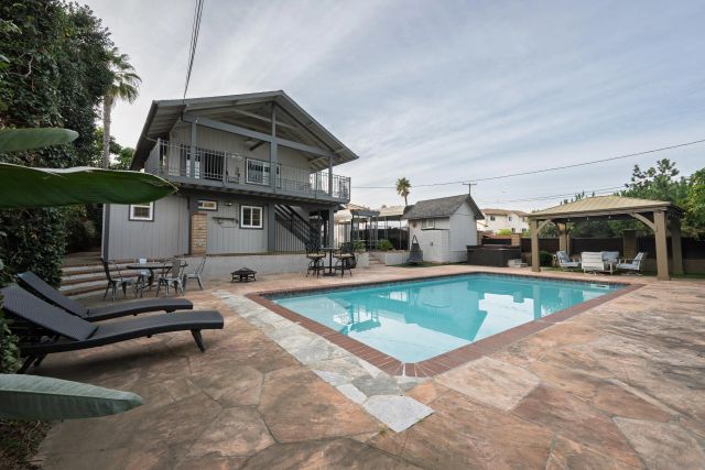 444 Avalon Dr., Vista, CA 92084