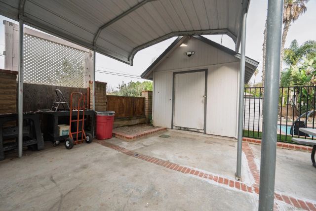 444 Avalon Dr., Vista, CA 92084