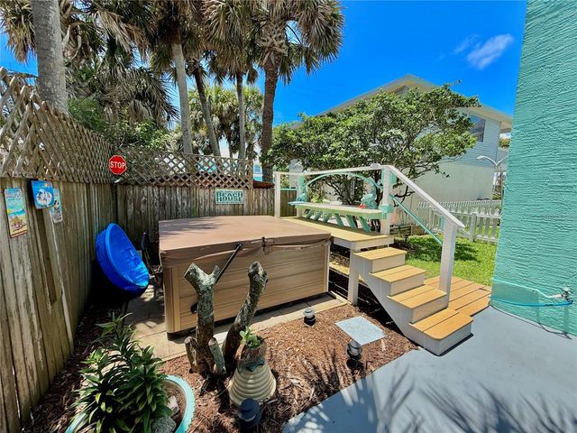 107 6TH STREET N, Flagler Beach, FL 32136