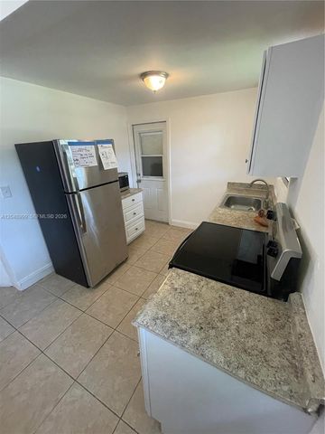 453 SW 19th Rd Rear, Miami, FL 33129