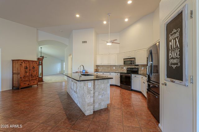 504 E BLACK DIAMOND Drive, Casa Grande, AZ 85122