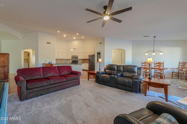 504 E BLACK DIAMOND Drive, Casa Grande, AZ 85122