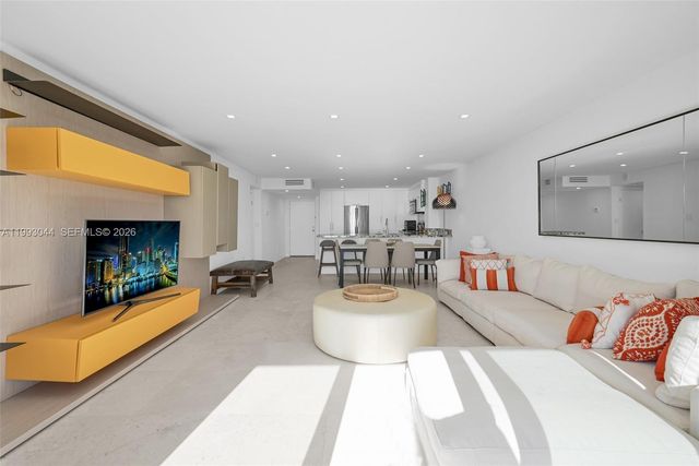 5555 Collins Ave 3N, Miami Beach, FL 33140
