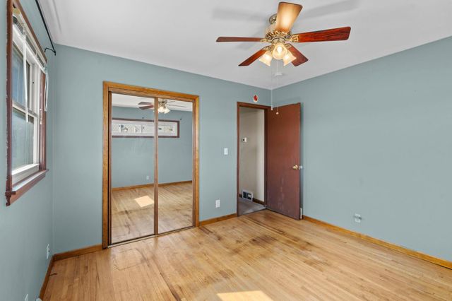 1186 Hewitt Avenue, Saint Paul, MN 55104