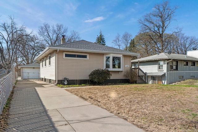 1186 Hewitt Avenue, Saint Paul, MN 55104