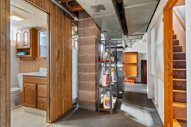 1186 Hewitt Avenue, Saint Paul, MN 55104