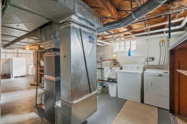 1186 Hewitt Avenue, Saint Paul, MN 55104