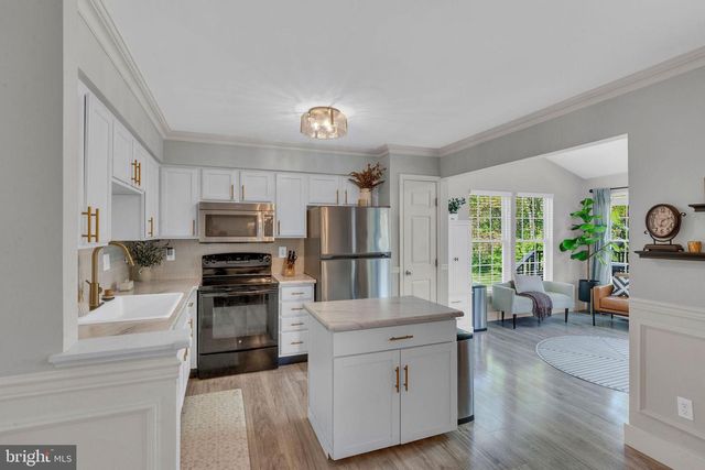 1262 HUNTER LN, Perkiomenville, PA 18074