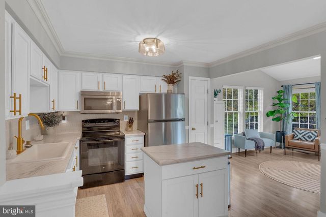 1262 HUNTER LN, Perkiomenville, PA 18074