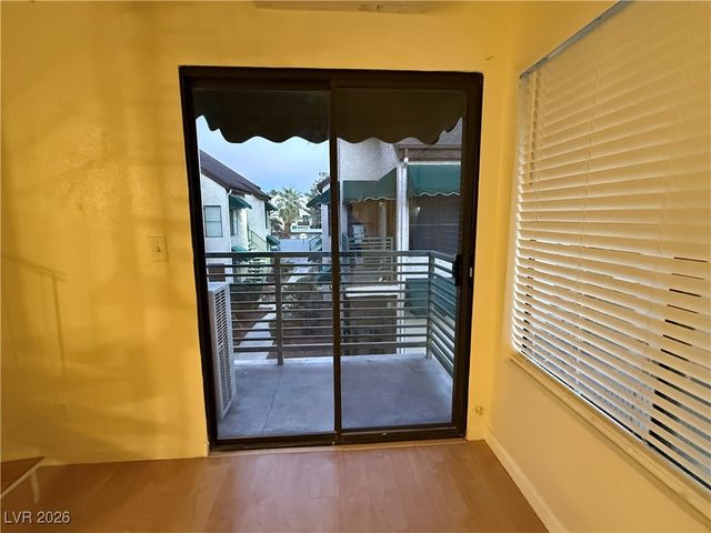 460 Elm Drive 204, Las Vegas, NV 89169