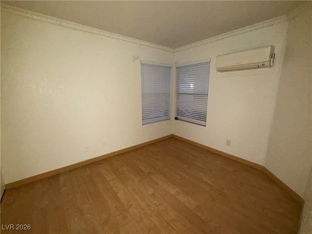 460 Elm Drive 204, Las Vegas, NV 89169