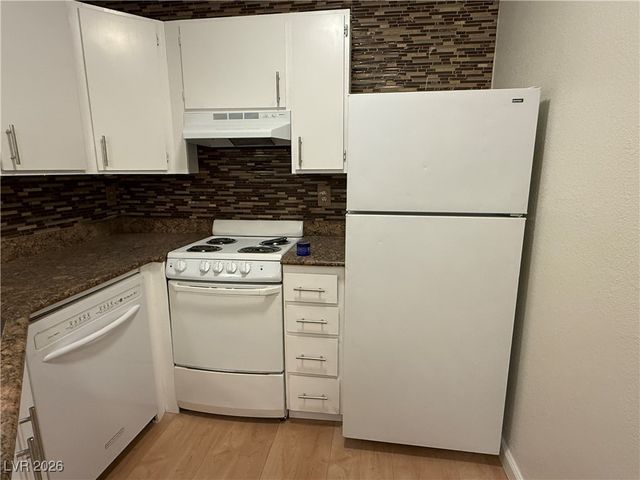 460 Elm Drive 204, Las Vegas, NV 89169