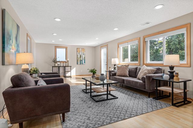 13241 Irving Avenue S, Burnsville, MN 55337