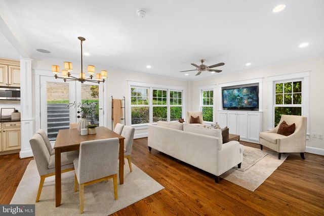 1105 N POWHATAN ST, Arlington, VA 22205