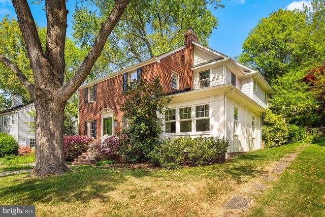 1105 N POWHATAN ST, Arlington, VA 22205