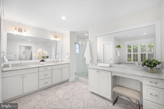 1105 N POWHATAN ST, Arlington, VA 22205