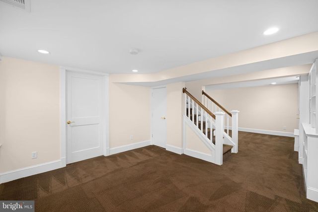 1105 N POWHATAN ST, Arlington, VA 22205