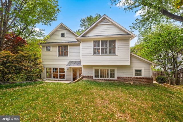 1105 N POWHATAN ST, Arlington, VA 22205