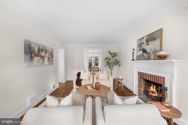 1105 N POWHATAN ST, Arlington, VA 22205