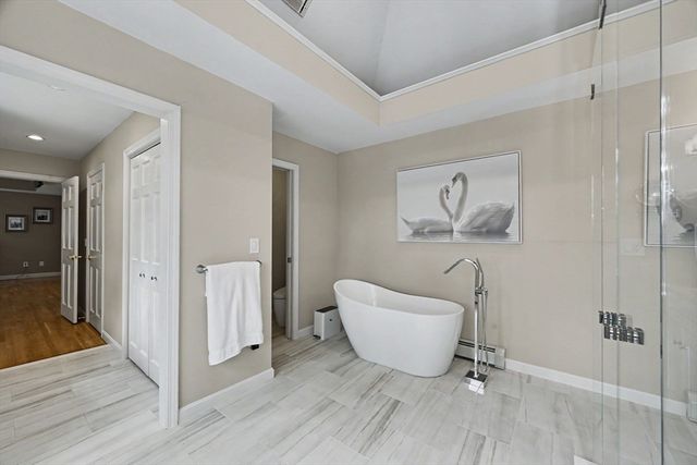 29 Hammersmith Dr, Saugus, MA 01906