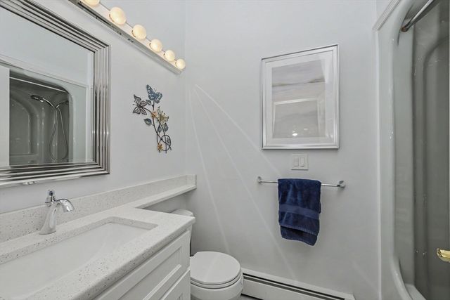 29 Hammersmith Dr, Saugus, MA 01906