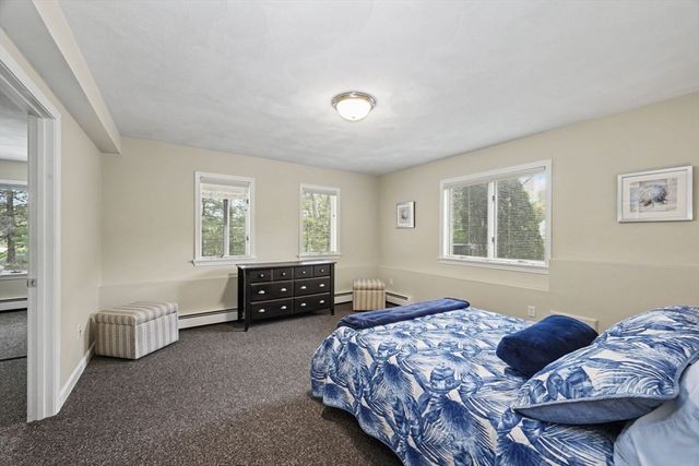 29 Hammersmith Dr, Saugus, MA 01906