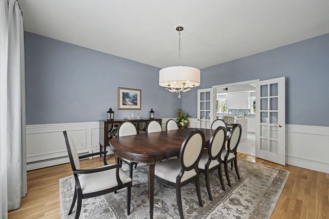 29 Hammersmith Dr, Saugus, MA 01906