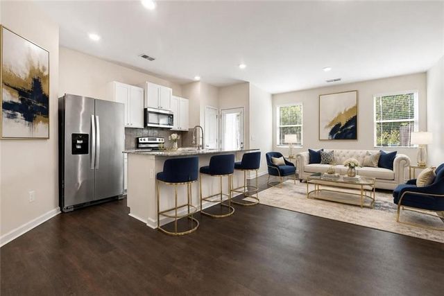 5699 Union Pointe Drive, Union City, GA 30291