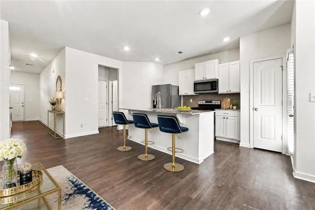 5699 Union Pointe Drive, Union City, GA 30291