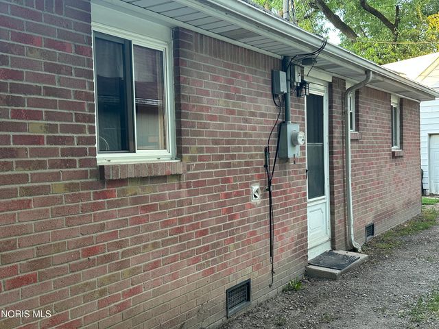 5862 Curson Drive, Toledo, OH 43612