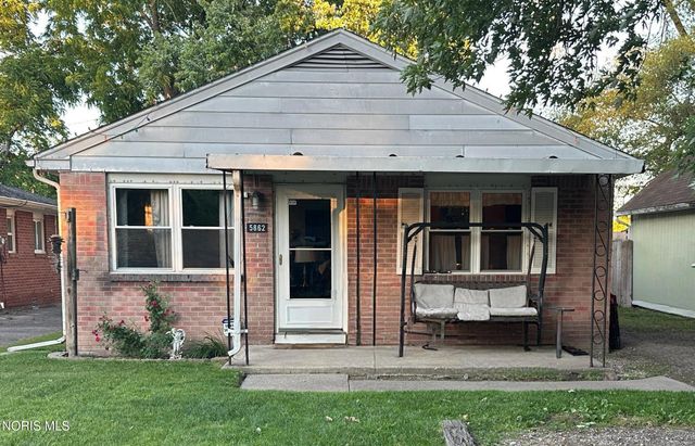 5862 Curson Drive, Toledo, OH 43612